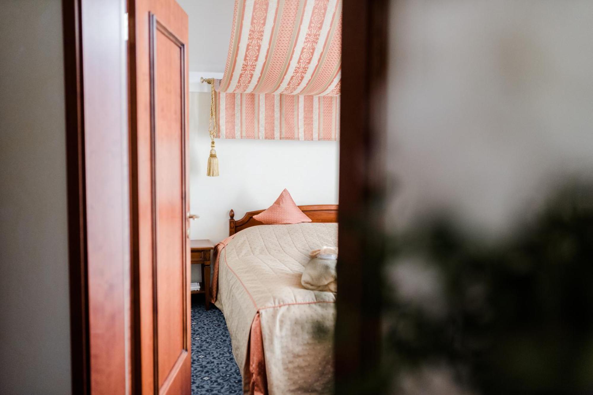 Hotel Antoniushof Ruhstorf an der Rott Номер фото