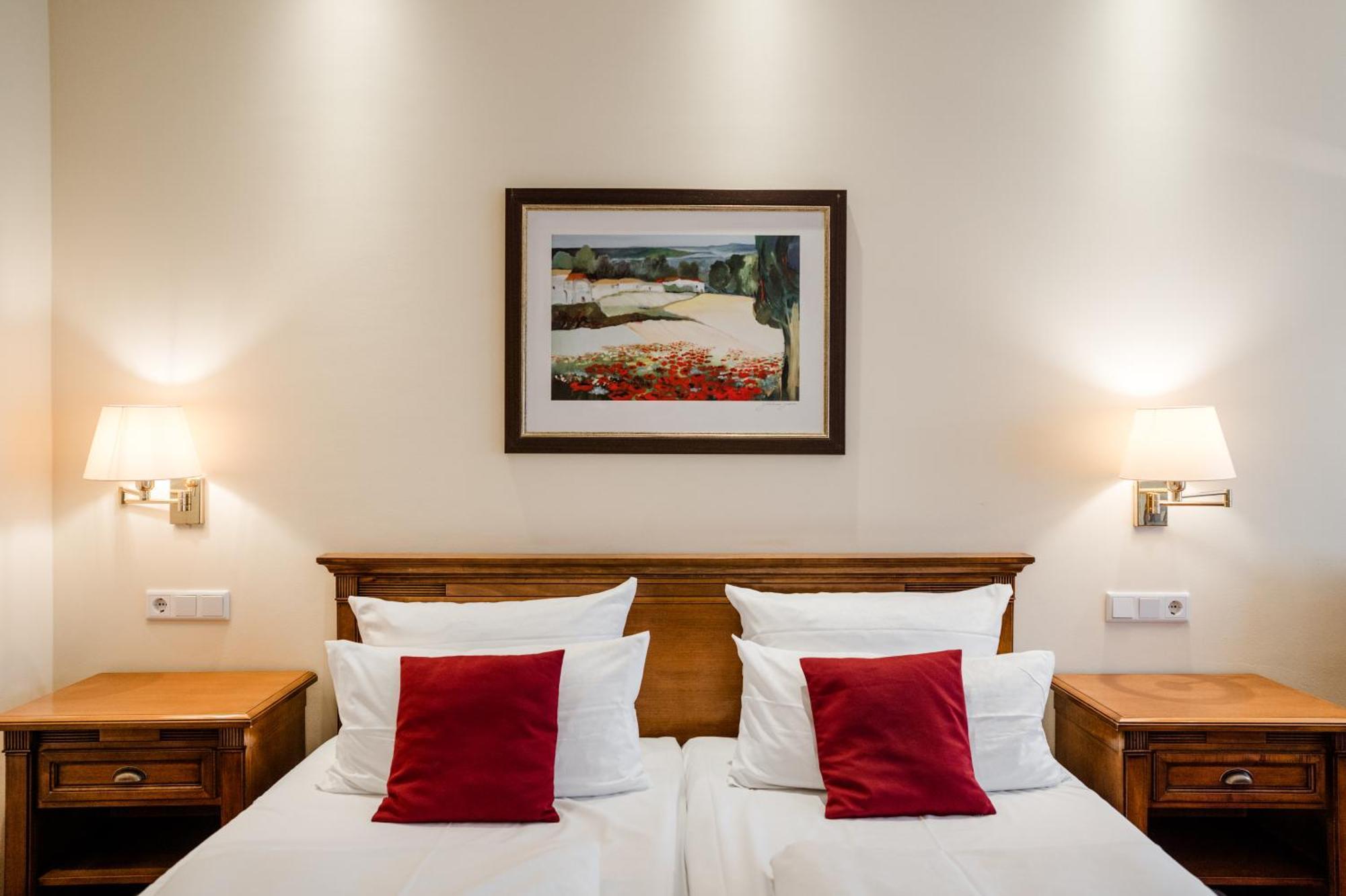 Hotel Antoniushof Ruhstorf an der Rott Экстерьер фото