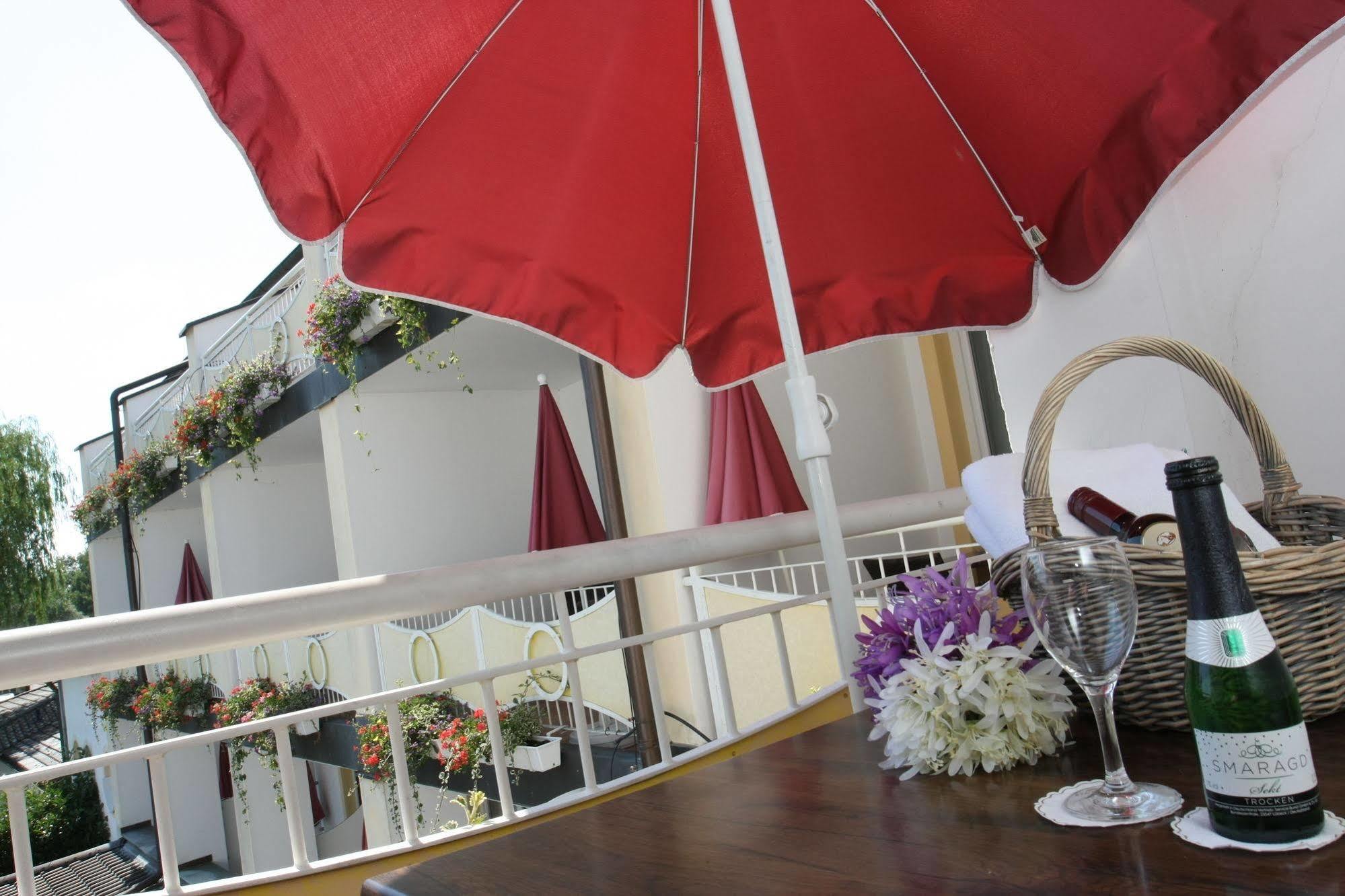 Hotel Antoniushof Ruhstorf an der Rott Экстерьер фото
